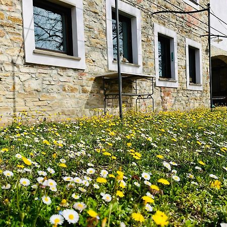 B&B Al Giardino Dei Mandorli Prasco 外观 照片