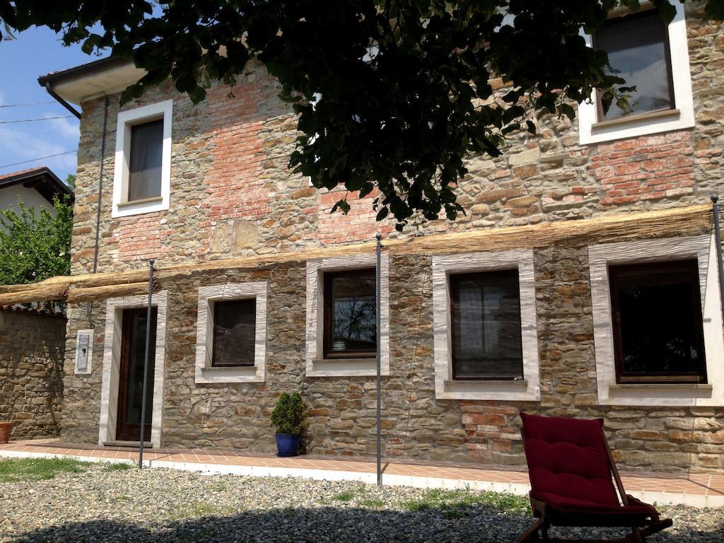 B&B Al Giardino Dei Mandorli Prasco 外观 照片