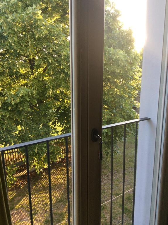 B&B Al Giardino Dei Mandorli Prasco 外观 照片